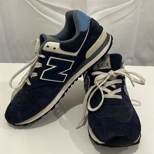 New Balance  574🫐 Navy & Hydrangea blue sneakers tennis’s shoes size 5.5 M 7.5 W